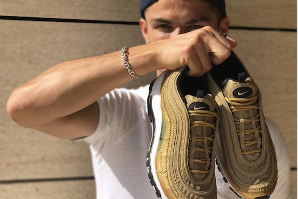 ronaldo air max 97 gold