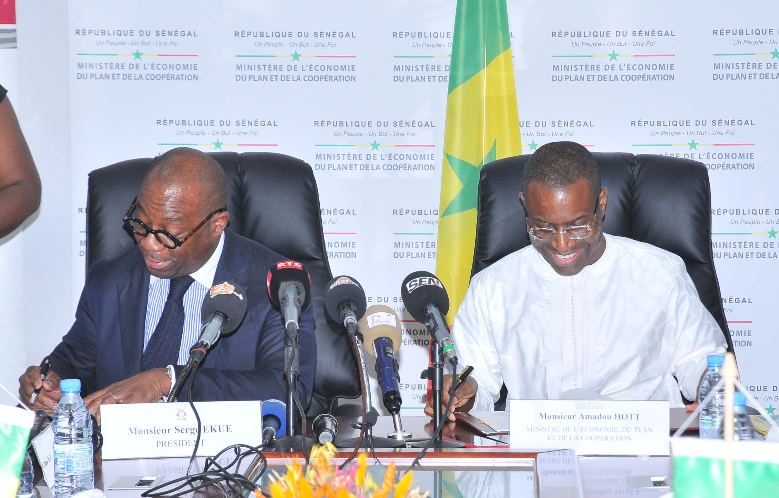 Assainissement-Education : Amadou Hott signe deux conventions à hauteur de  40 milliards avec la BOAD - A4 PERSPECTIVES